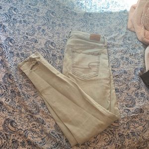 American eagle ripped skinny jeans NWOT